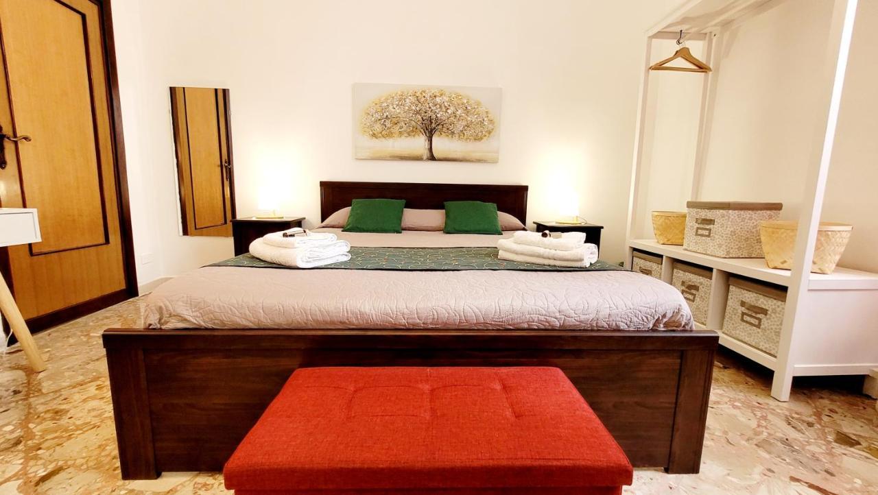 Zanzi 'S Charming Rooms Avola Exterior photo