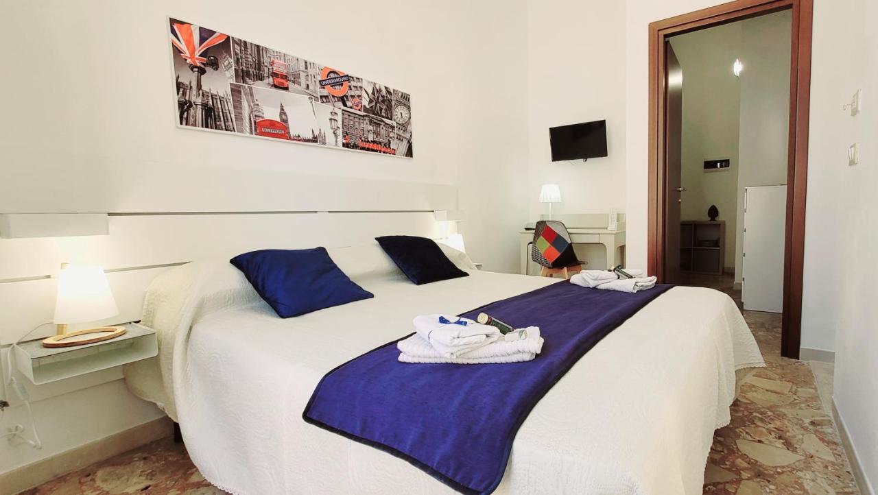 Zanzi 'S Charming Rooms Avola Exterior photo