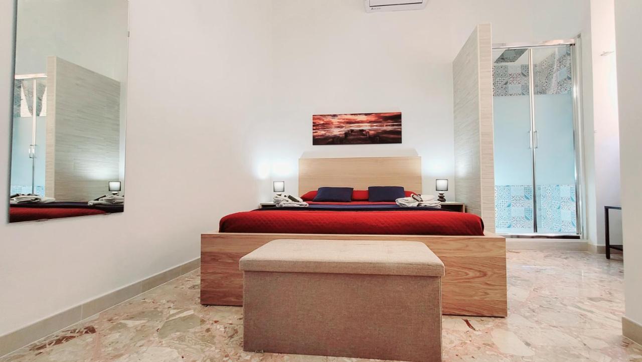 Zanzi 'S Charming Rooms Avola Exterior photo