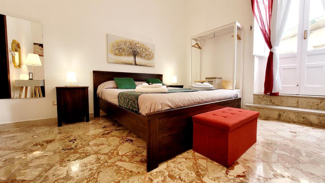 Zanzi 'S Charming Rooms Avola Exterior photo